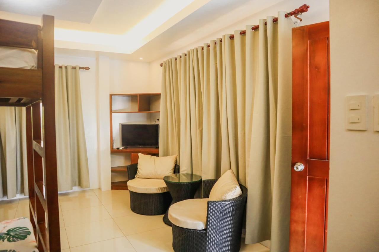 Youhan Beach Resort Сан-Антонио Экстерьер фото