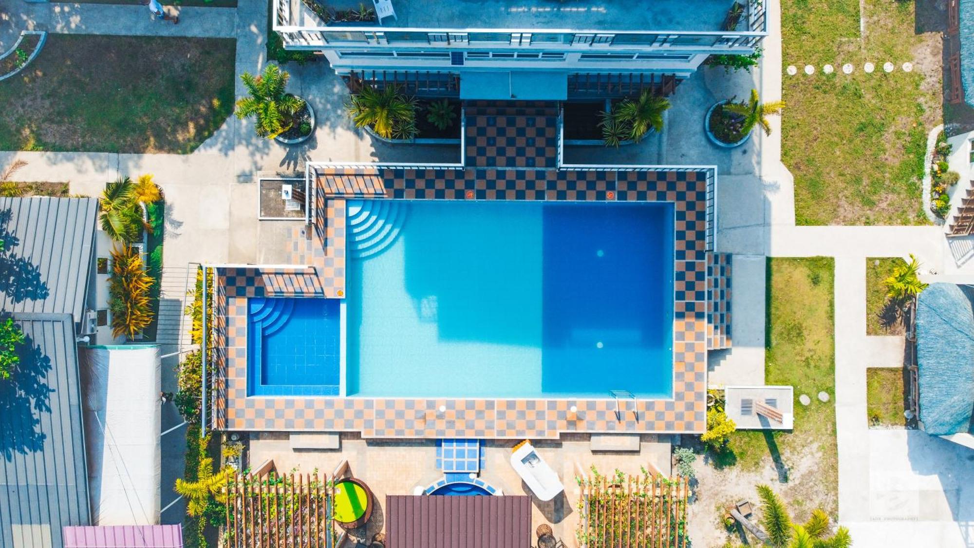 Youhan Beach Resort Сан-Антонио Экстерьер фото